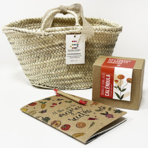 Kit Ecofriendly: Libro de recetas con Caléndula en cesta de mimbre