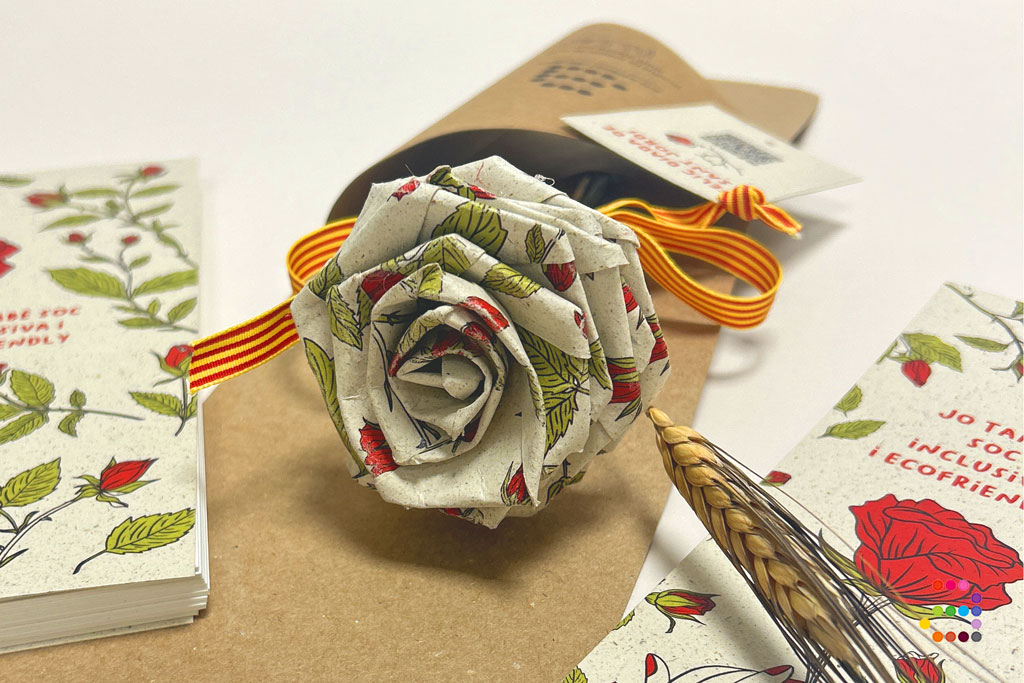 Rosa orgánica de papel de césped